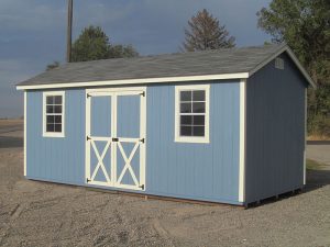 Gable with double side doors