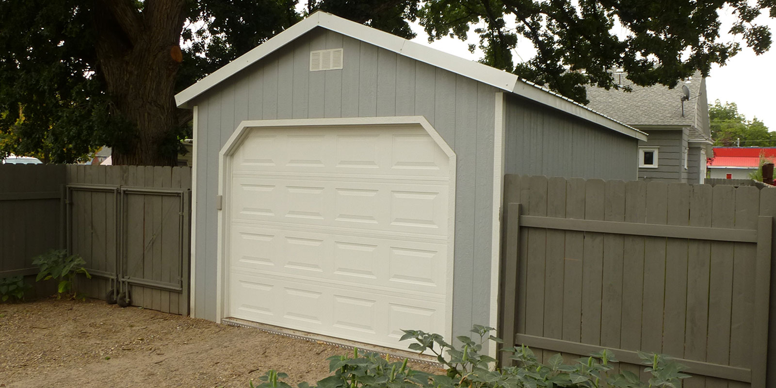 gable garage building