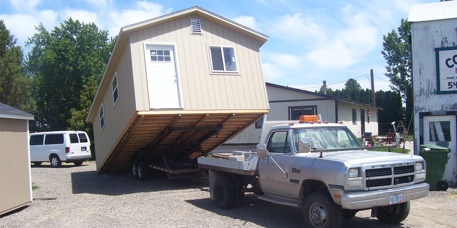 portable shed delivery on truck